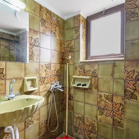 Rousetis Hotel apartamentowy Ejo
