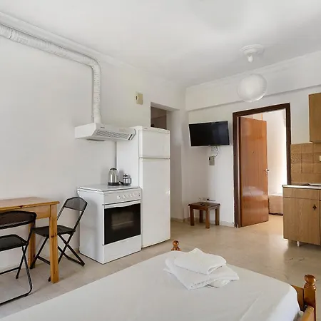 Hotel apartamentowy Rousetis 3*