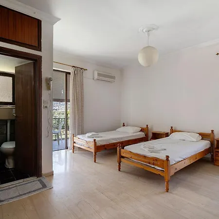 Hotel apartamentowy Rousetis Ejo