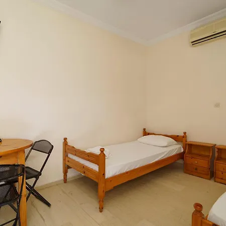 Hotel apartamentowy Rousetis Ejo