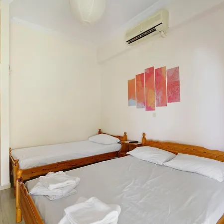 Hotel apartamentowy Rousetis Ejo