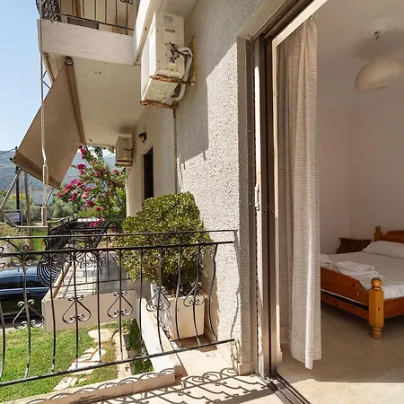 Rousetis Hotel apartamentowy 3*