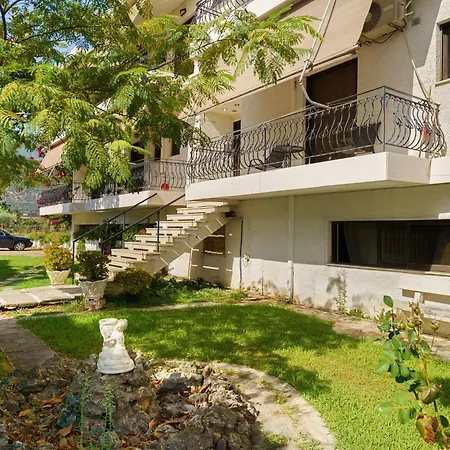 Rousetis Hotel apartamentowy 3*